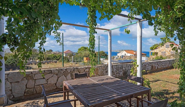 2 bedroom lovely home in Kornati