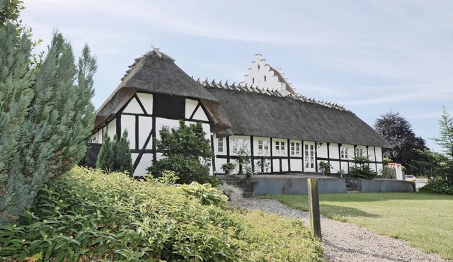 2 bedroom lovely home in Broby