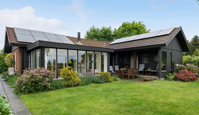 2 bedroom lovely home in Odder