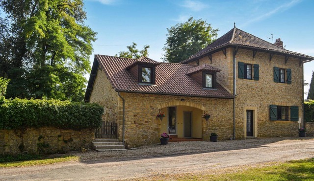 2 bedroom lovely home in Vitrac