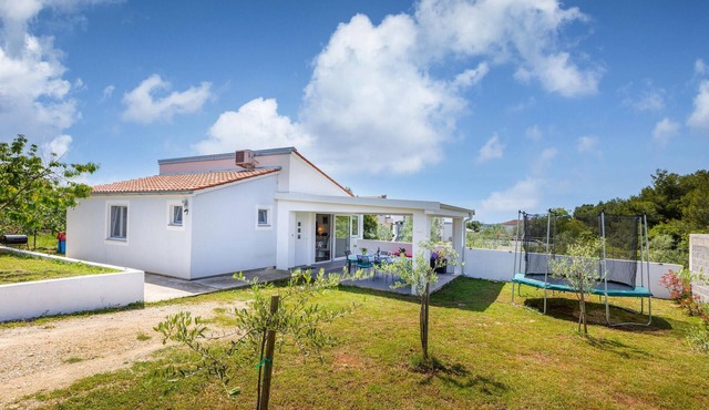 2 bedroom lovely home in Fazana