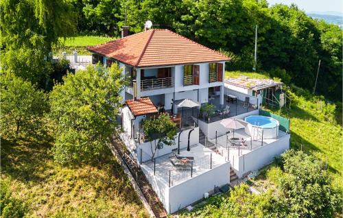 2 Bedroom Lovely Home In Kladje
