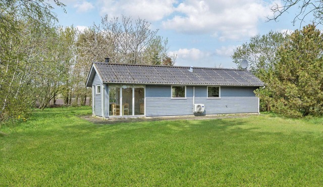 2 bedroom lovely home in Sæby