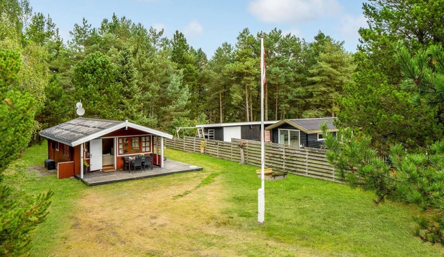 2 bedroom lovely home in Sæby