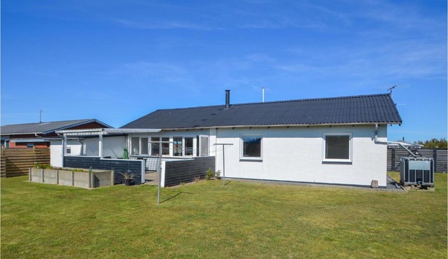 2 Bedroom Lovely Home In Thisted