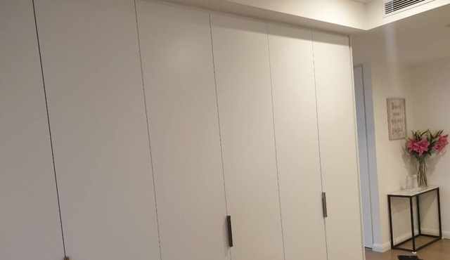 2 bedroom luxurious apartment in heart of Epping