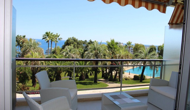 2-BEDROOM LUXURY APARTMENT, PANORAMIC SEA VIEW