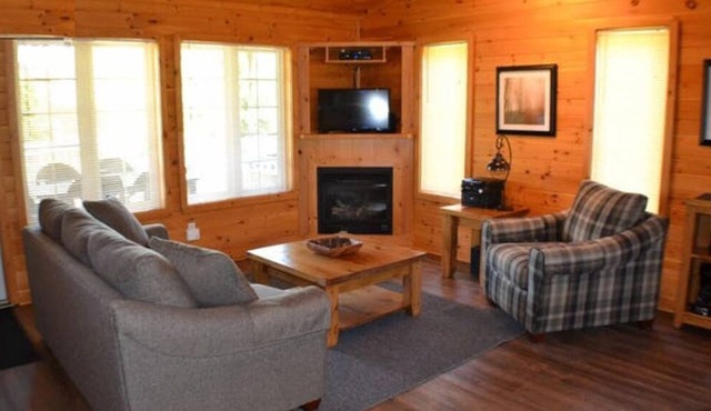 2 bedroom luxury private Cabin located in the Lakes of Wasaga Resort