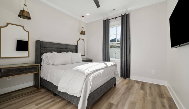 2 Bedroom, Main Level