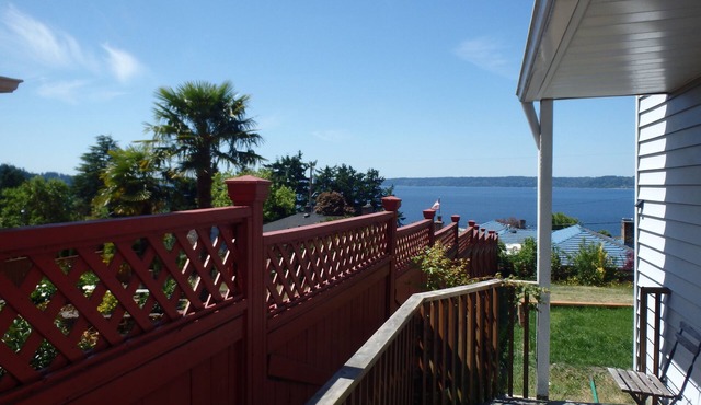 2 bedroom MIL. Fantastic views of the puget sound.