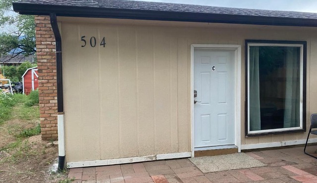 2-bedroom near hwy. 24 & I-25