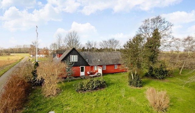 2 bedroom nice apartment in Aakirkeby