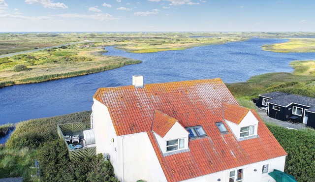 2 bedroom nice home in Nørre Nebel