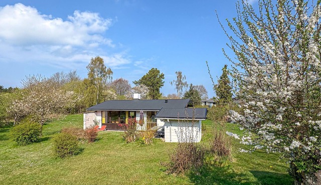2 bedroom nice home in Fårevejle