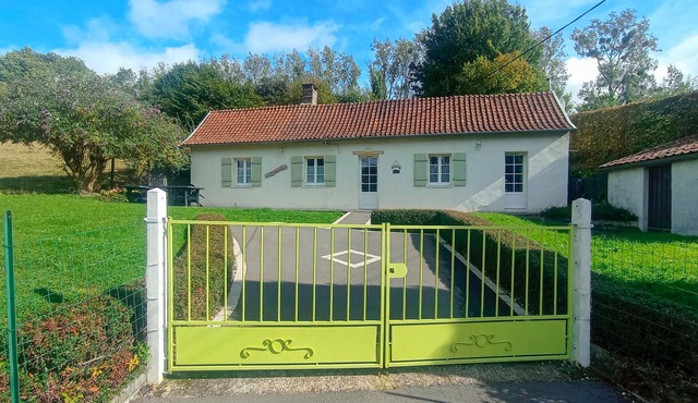 2 bedroom nice home in Gueschart