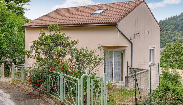 2 bedroom nice home in Villefort