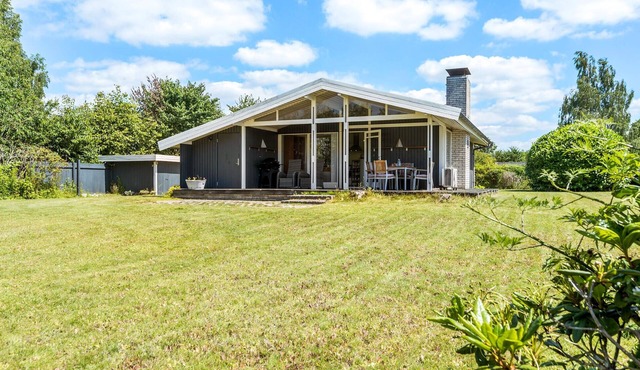 2 bedroom nice home in ølsted