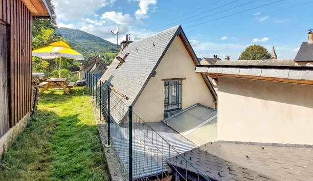 2 bedroom nice home in Asté