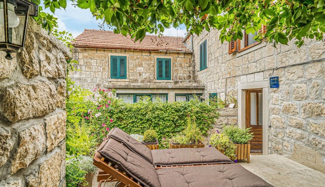 2 bedroom nice home in Gruda