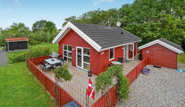 2 bedroom nice home in Hemmet