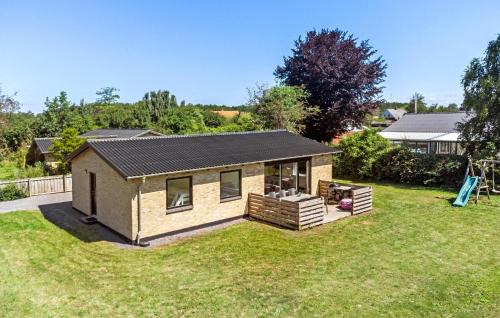 2 Bedroom Nice Home In Rødby