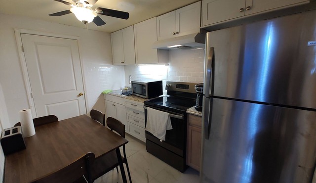 2 bedroom one bath holiday FLn