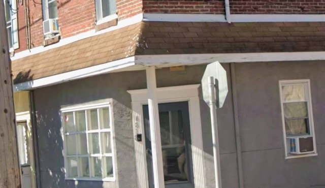 2-bedroom one step Tacony 1st floor