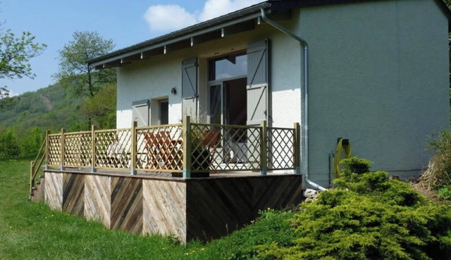 2 Bedroom Private vacation home in Peux et Couffouleux