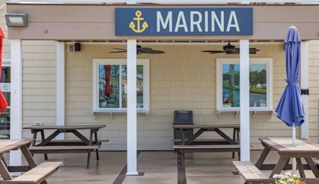 2-bedroom park model trailer in charming Millsboro with AC, fitness room