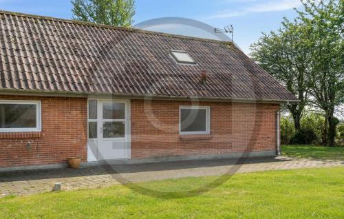 2 Bedroom Pet Friendly Home In Øster Assels