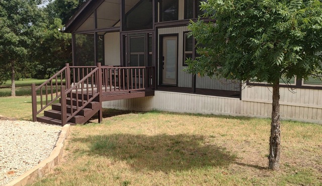 2-bedroom, pet friendly home with great amenities. It will be your happy place