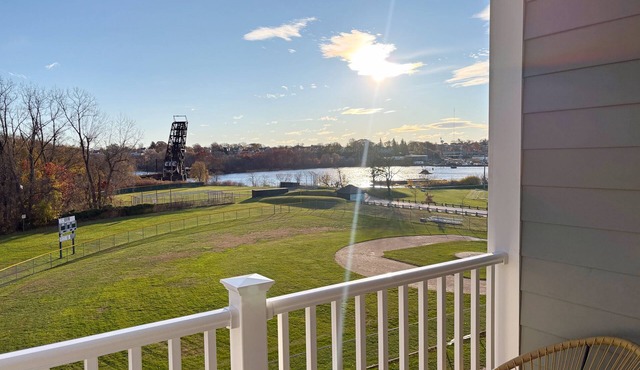2-bedroom pied de terre in PVD's Fox Point