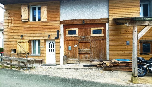 2 Bedroom Private vacation home in Hauteville-Lompnes