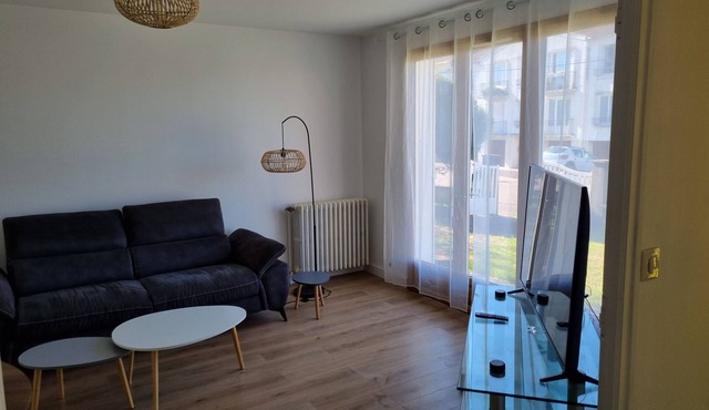 2 Bedroom Private vacation home in Limoges