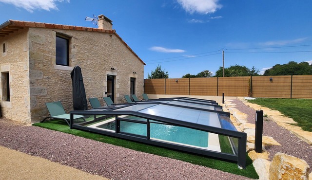 2 Bedroom Private vacation home in SavignÃ©