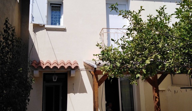 2 Bedroom Private vacation home in Toulon