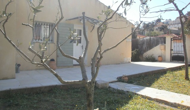 2 bedroom private vacation home in toulon