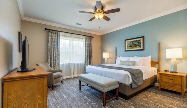 2-bedroom resort in beautiful Williamsburg, VA.