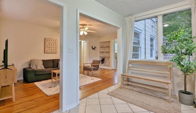 2 Bedroom Retreat in Historic Avondale