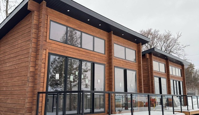 2-Bedroom RV Camper Cottage on Rice Lake (#12)