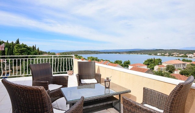 2-Bedroom Sea-view Apartment Ivona in Lovište - Pelješac peninsula
