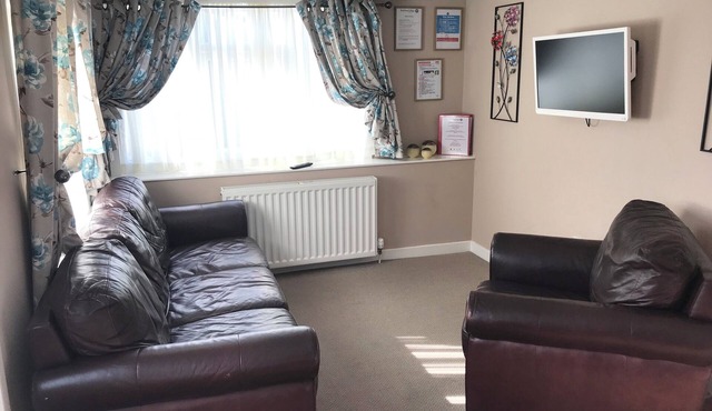 2 Bedroom Self-Catering Chalet near Glasgow City Centre