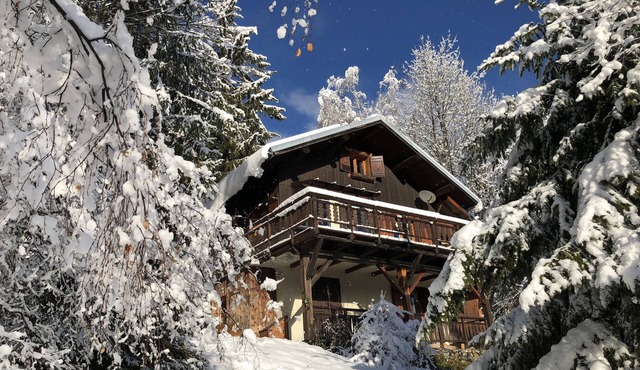 2 bedroom self-contained apartment in Chalet Le Doux Si