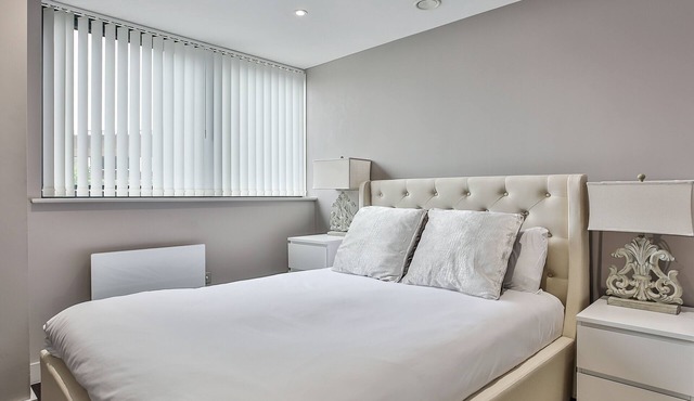 2 Bedroom Self-Contained Flat - 2 beds, 2 baths