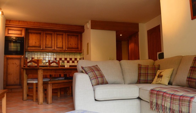 2 bedroom Ski and Summer apartment in Les houches.