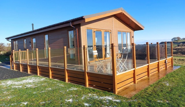 2 Bedroom Sleeps 4 Lodge-Smart Tv-Hot tub-Dogs Ok