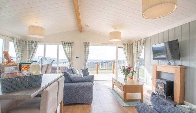 2 Bedroom Sleeps 4 Lodge-smart Tv-hot Tub-dogs Ok