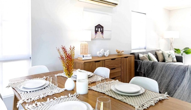 2 Bedroom split level town house with garden