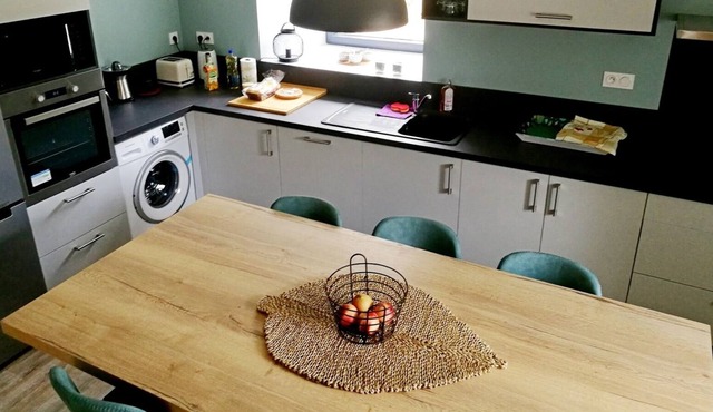 2 bedroom stone house near Auray between orchards and marshes