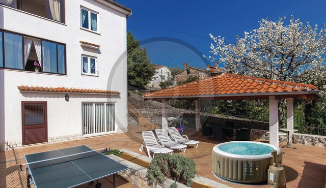 2 bedroom stunning apartment in Lovran
